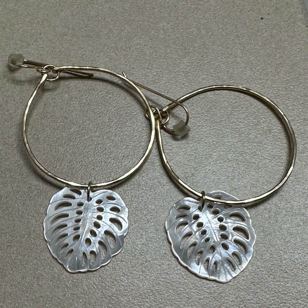 White Mother of Pearl earrings